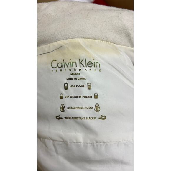 💛 Calvin Klein Performance Metallic Gold Puffer Vest M – Statement Winter Layer - Picture 4 of 4